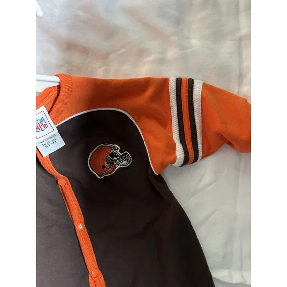 Cleveland Browns NFL Romper / Coverall — Brown & Orange Vintage 24 Months - Picture 7 of 10